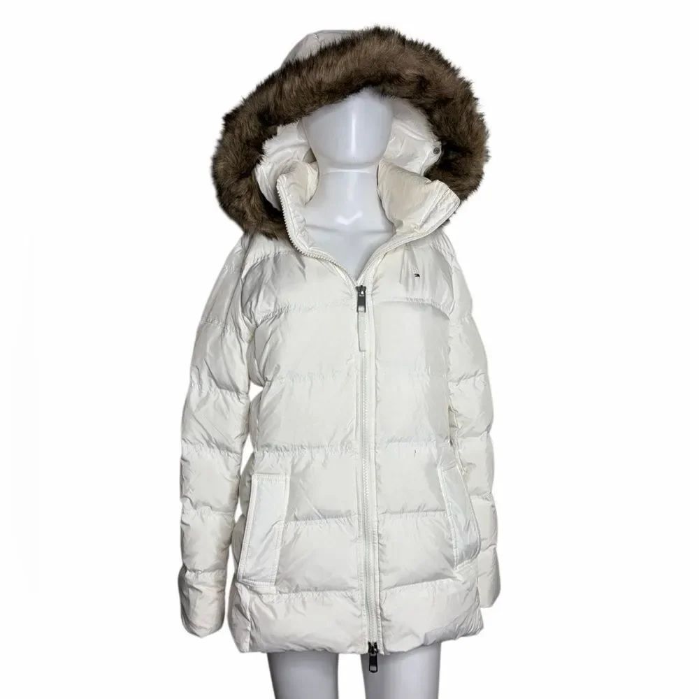 Women's White Hooded Puffer Jacket